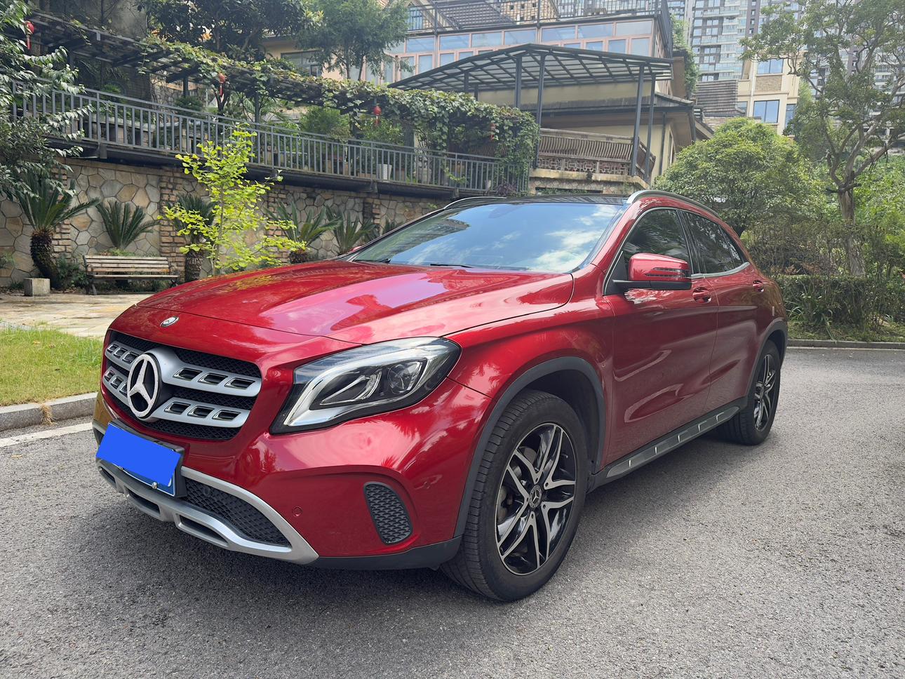 Mercedes-Benz GLA 2017 thumb 10