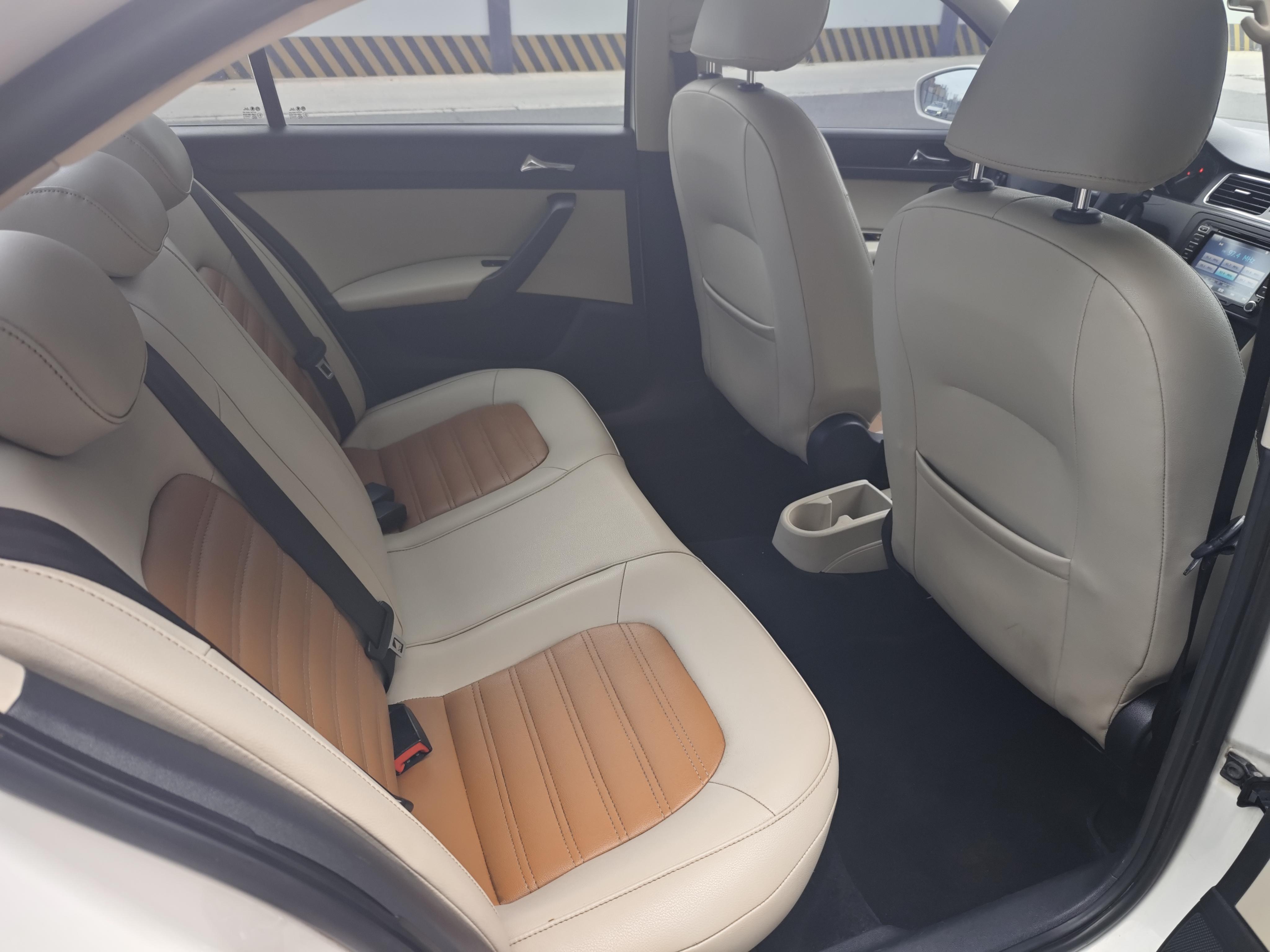 Skoda Xin Rui 2015 thumb 11