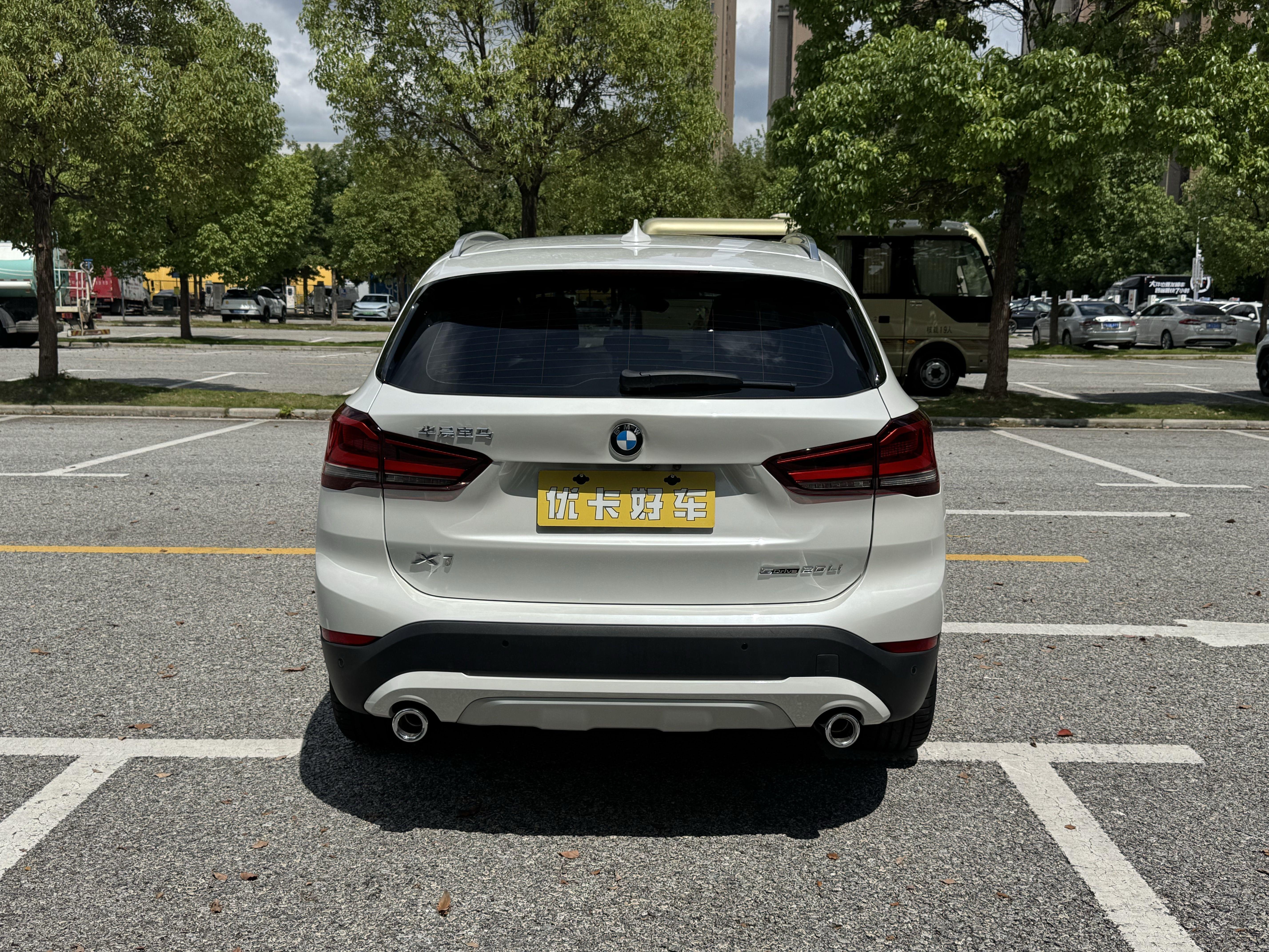 BMW X1 2022 thumb 3