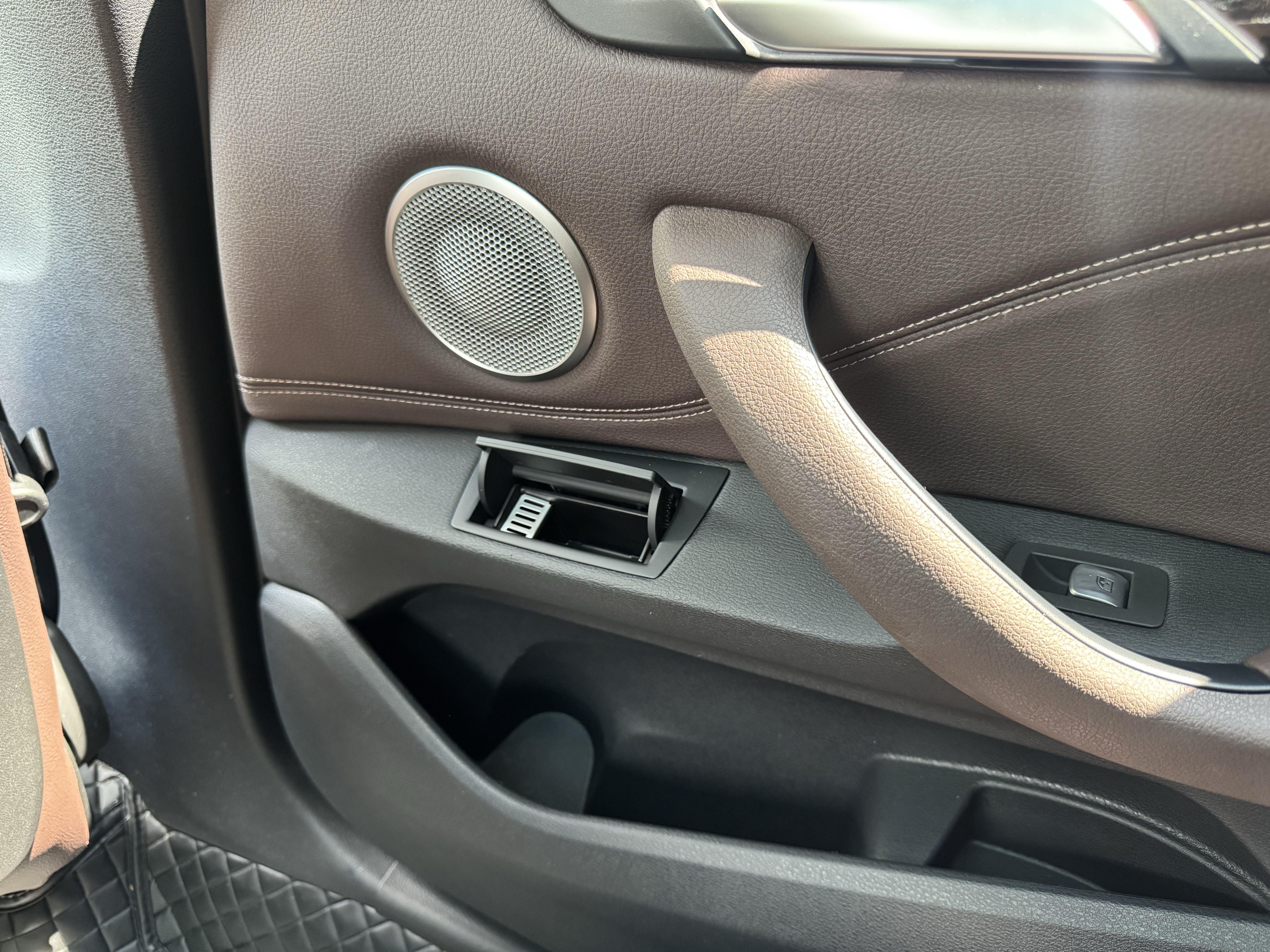 BMW X1 2022 thumb 11