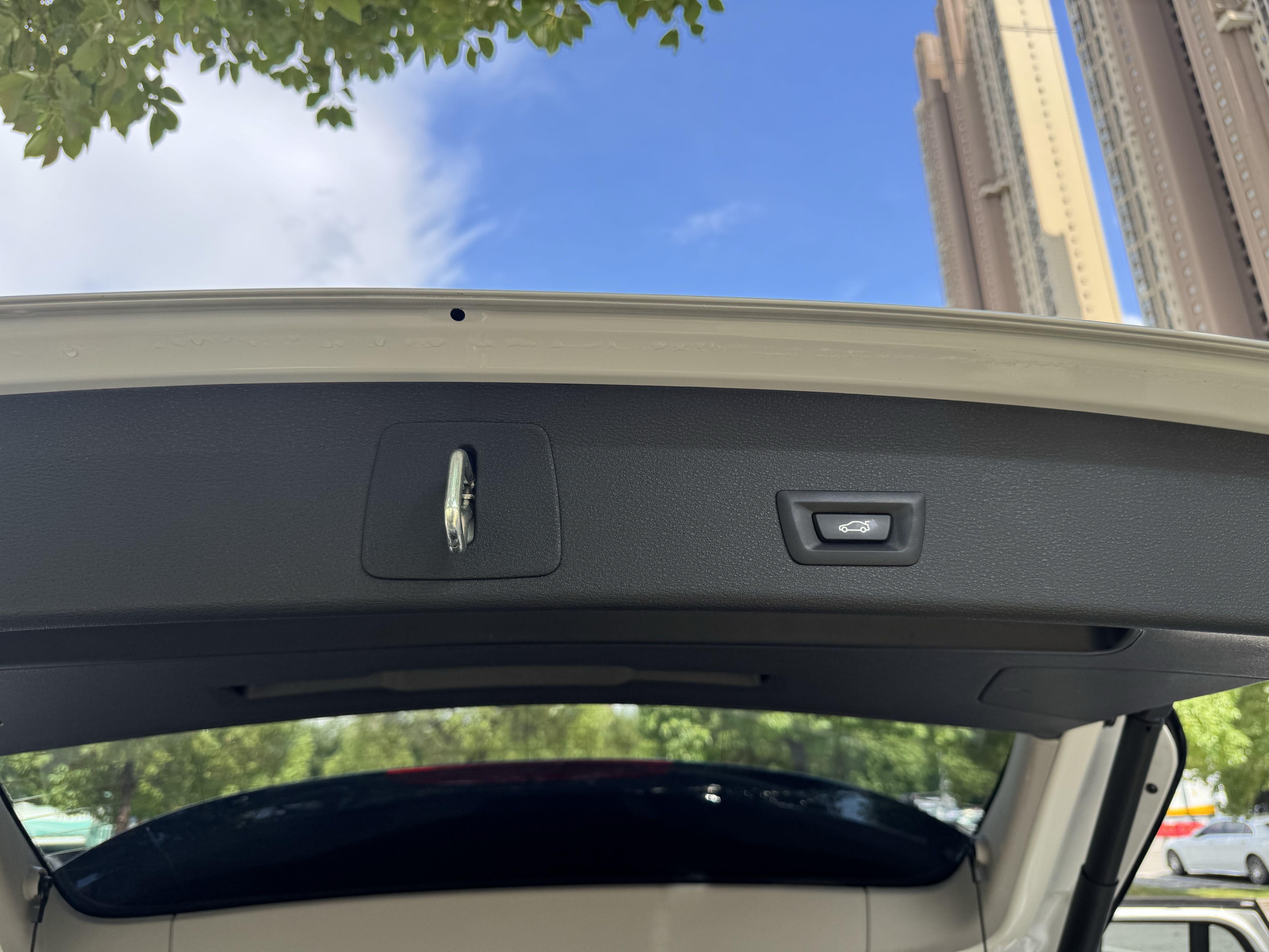 BMW X1 2022 thumb 12