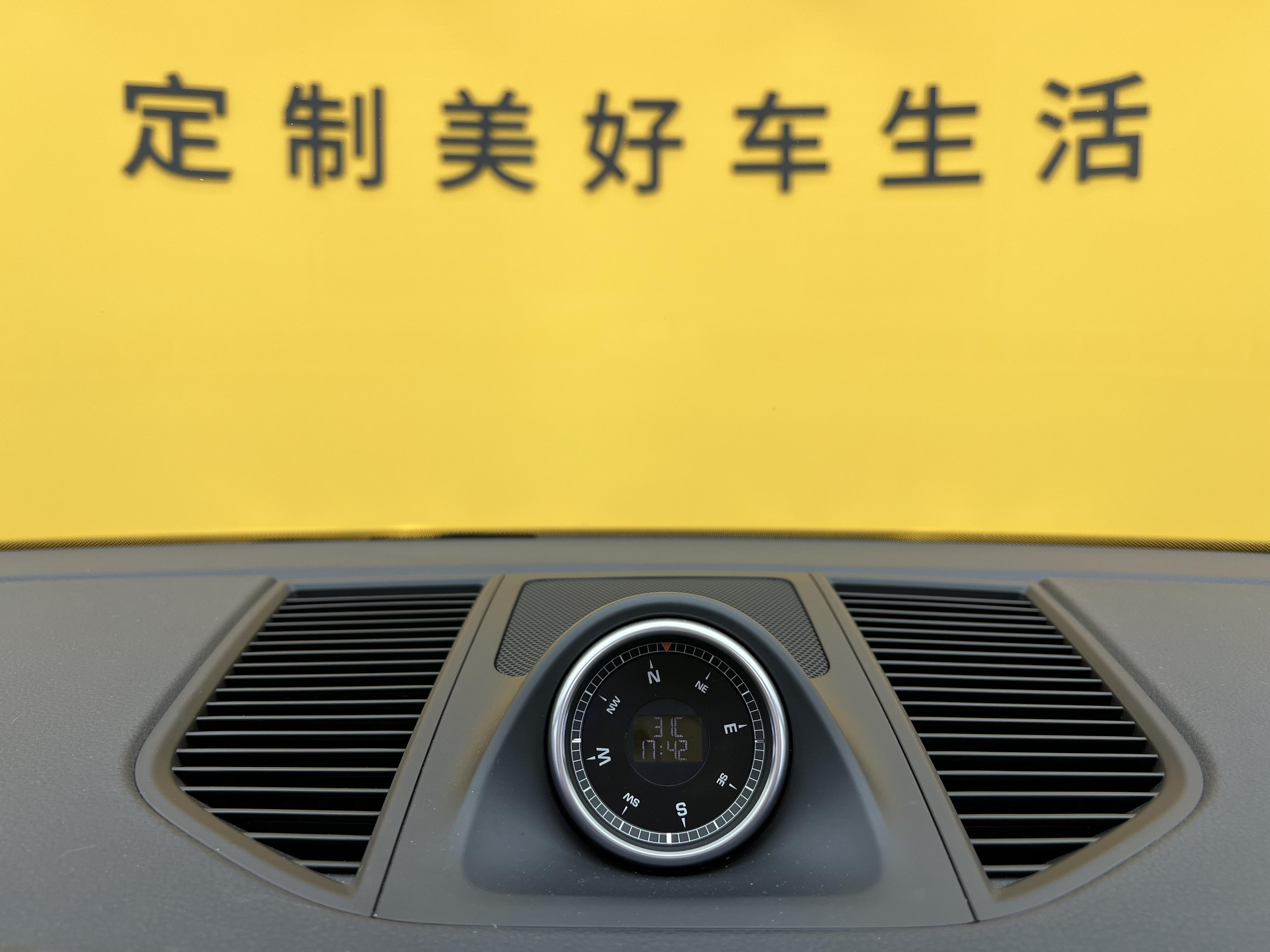 Porsche Macan 2021 thumb 8
