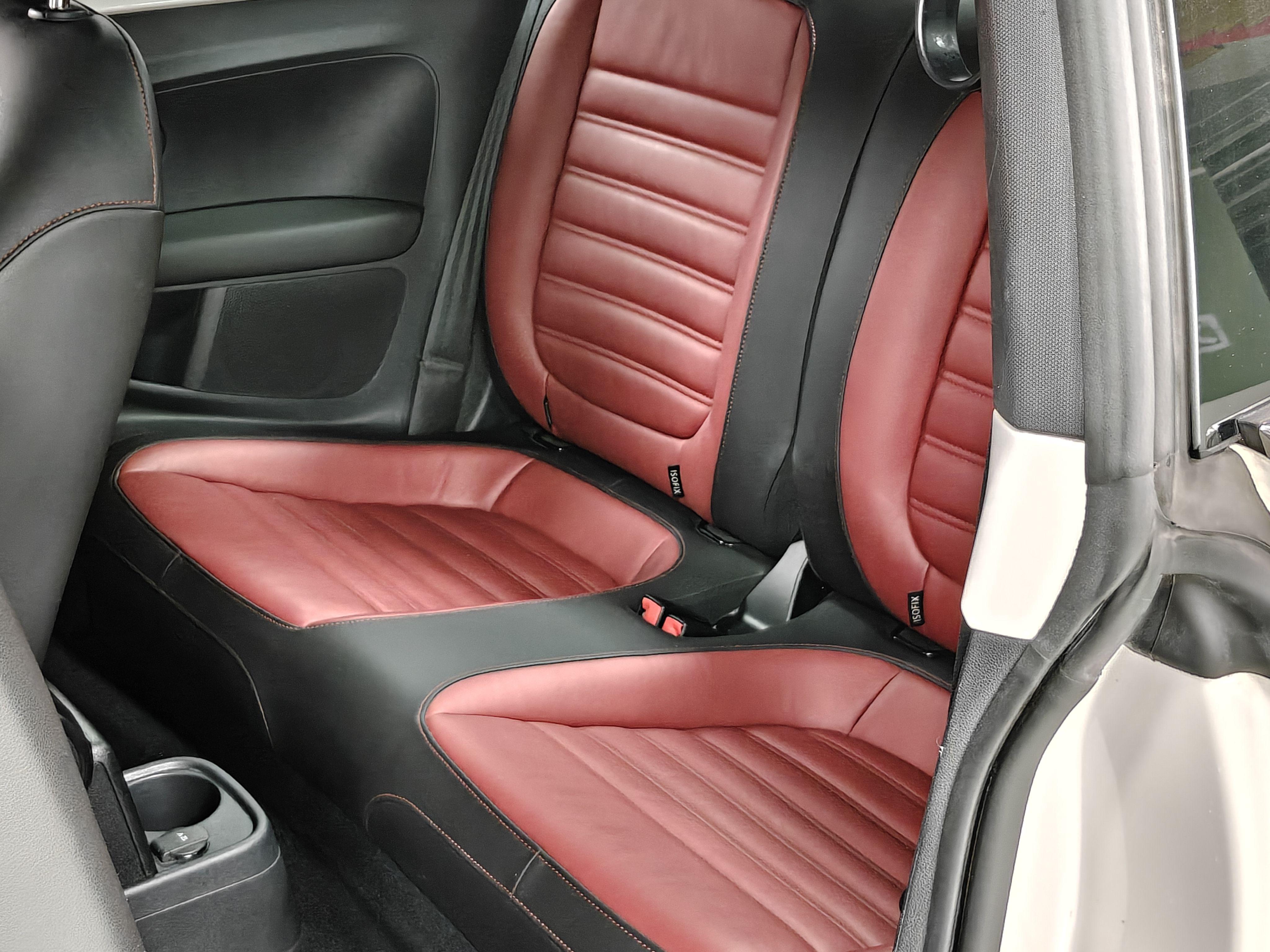 Volkswagen Beetle 2013 thumb 12