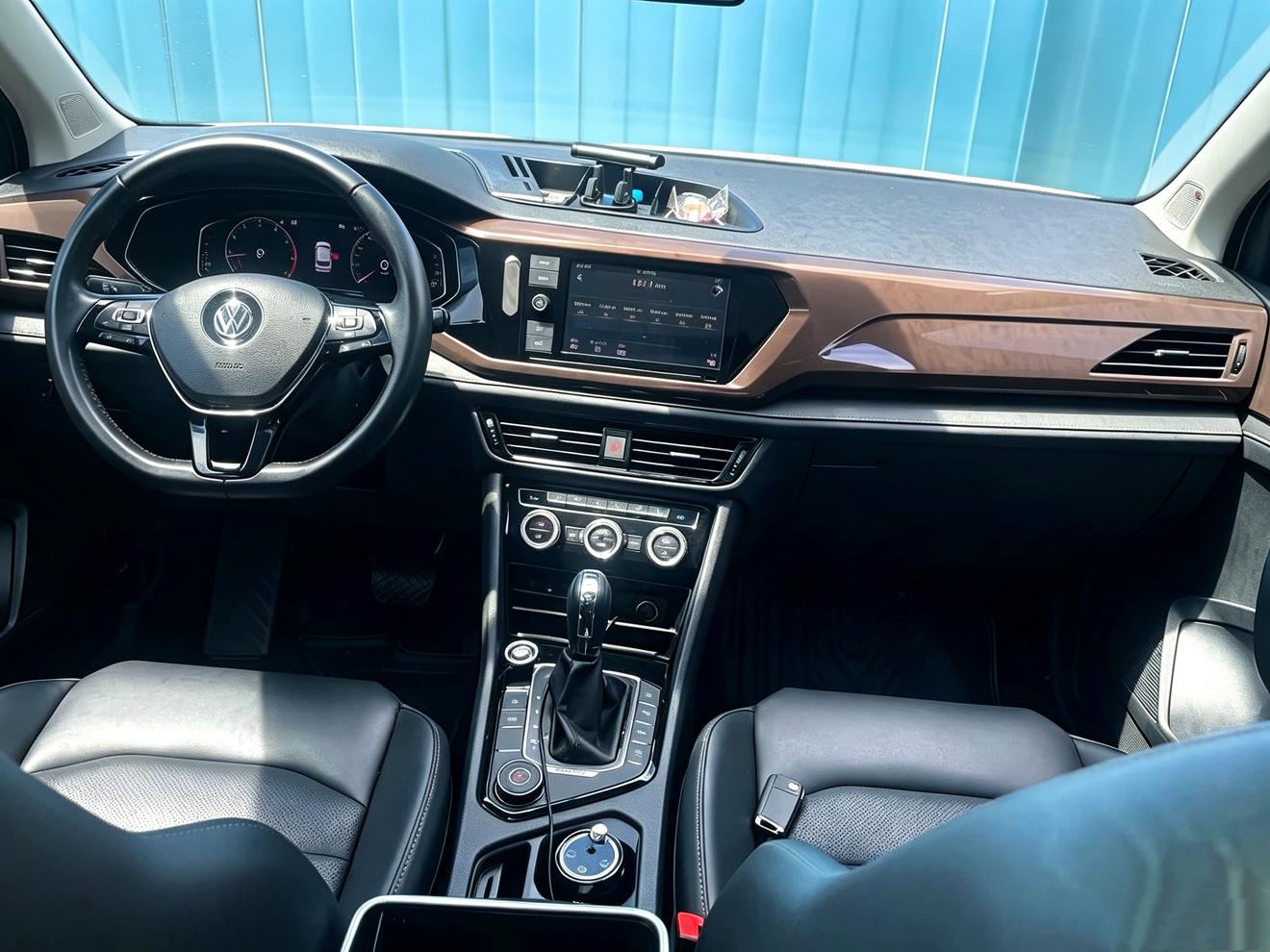 Volkswagen Tharu 2019 thumb 5
