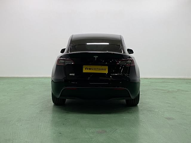 Tesla Model Y 2022 thumb 4