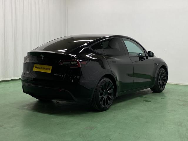 Tesla Model Y 2022 thumb 5