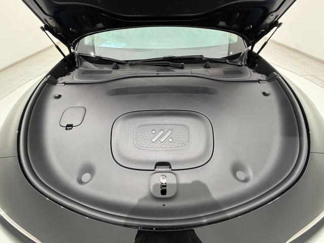IM Motors (Zhiji) L6 2025 thumb 7