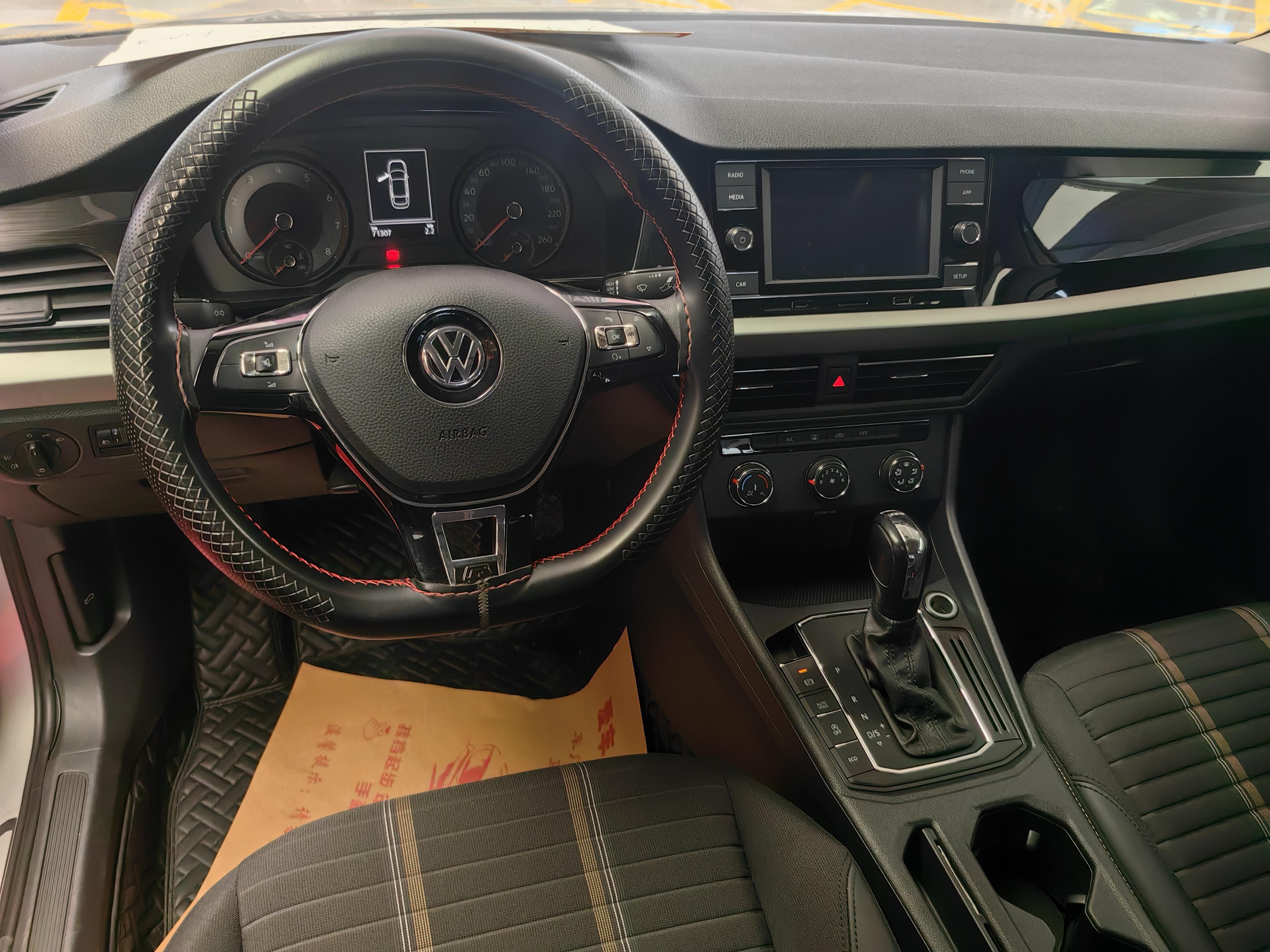 Volkswagen Lavida XR 2019 thumb 6