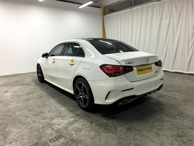 Mercedes-Benz A-Класс 2019 thumb 3