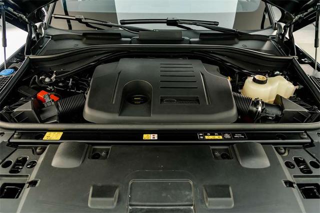 Land Rover Range Rover Sport 2025 thumb 3