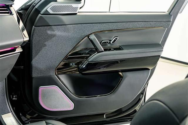 Land Rover Range Rover Sport 2025 thumb 11