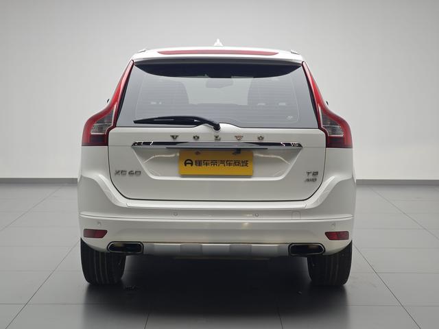 Volvo XC60 2017 thumb 4
