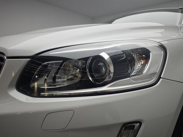Volvo XC60 2017 thumb 10