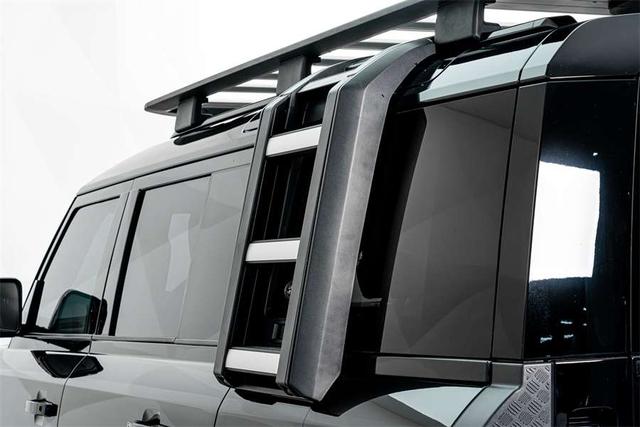 Land Rover Defender 2021 thumb 7
