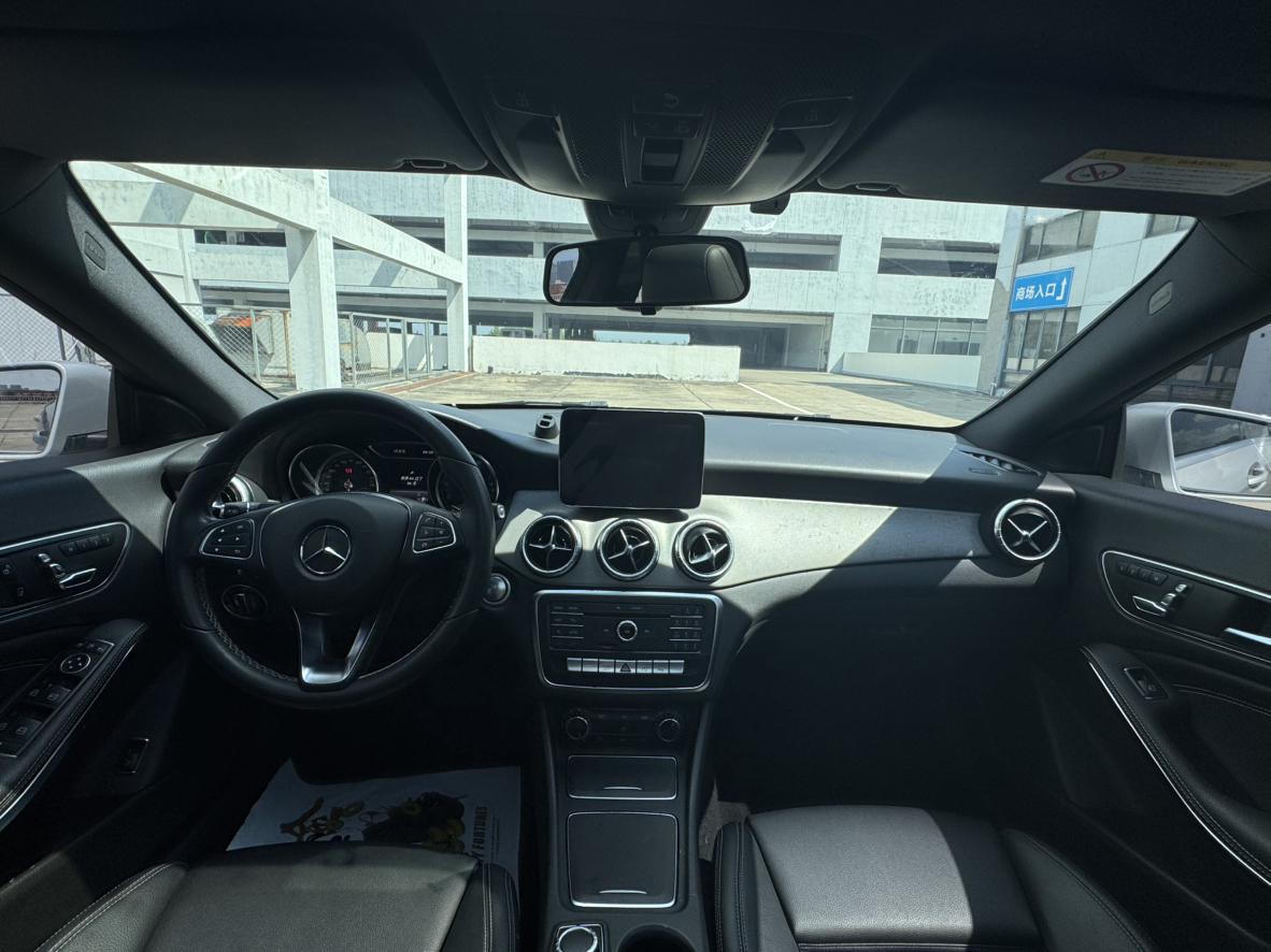 Mercedes-Benz CLA 2017 thumb 9