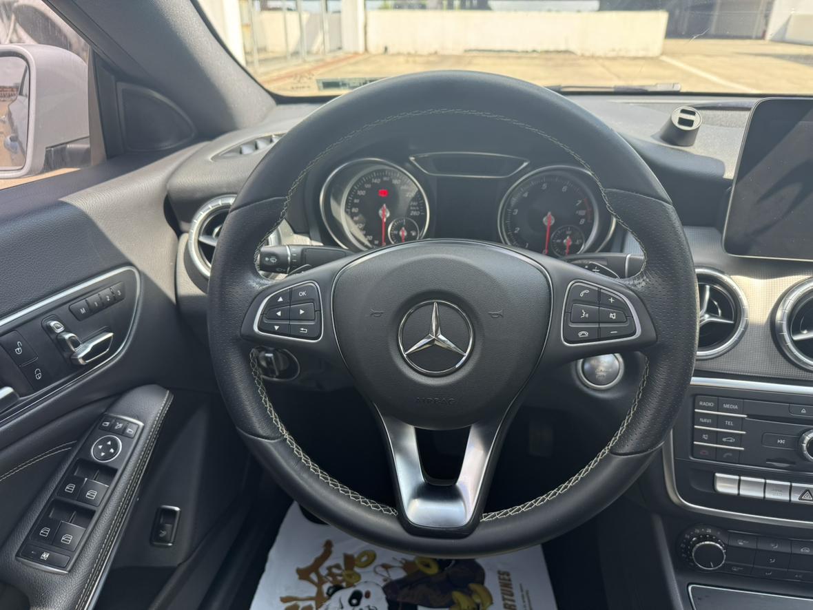 Mercedes-Benz CLA 2017 thumb 10