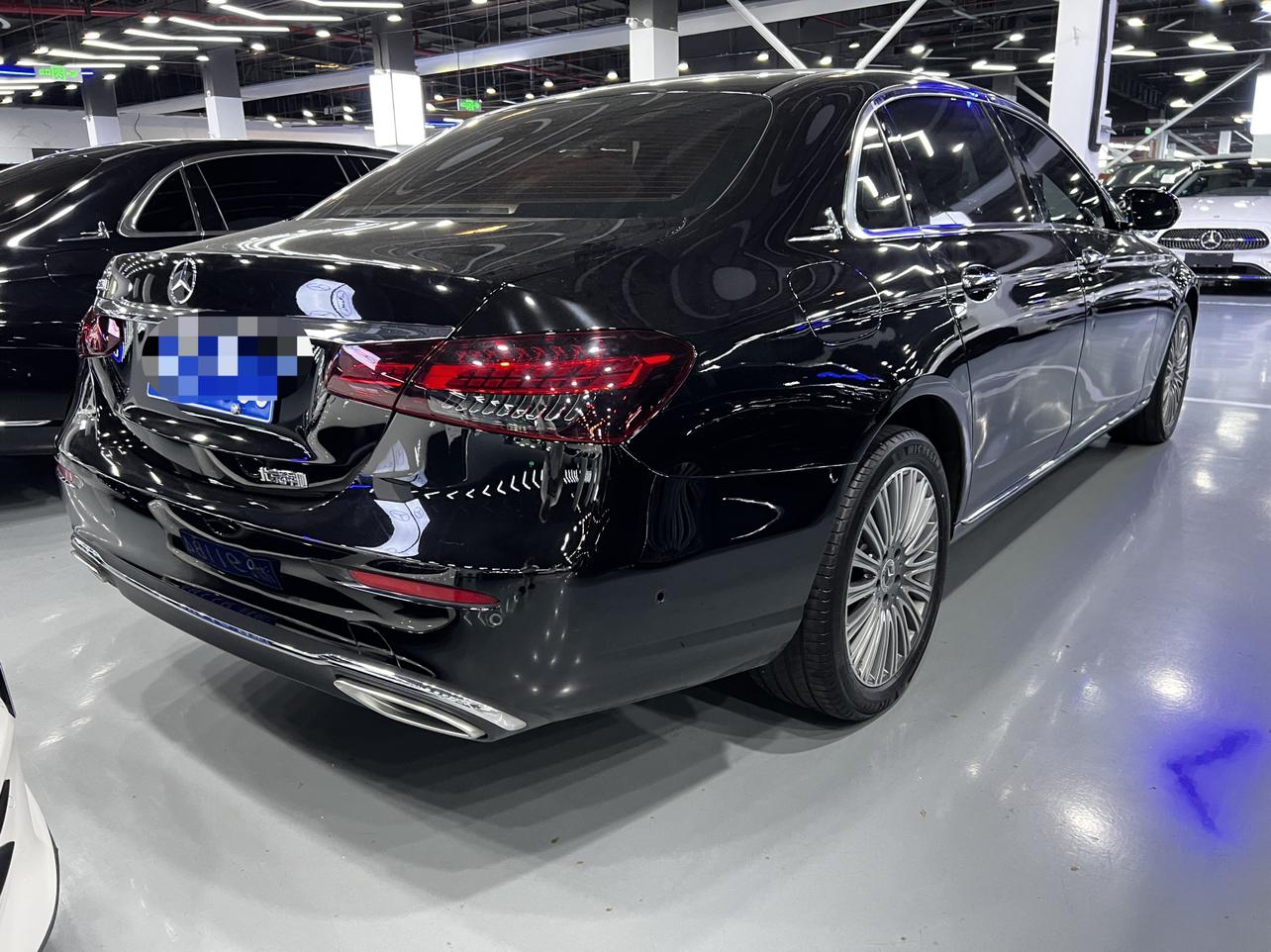 Mercedes-Benz E-Класс 2023 thumb 2