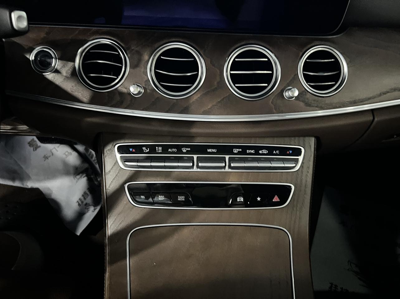 Mercedes-Benz E-Класс 2023 thumb 3