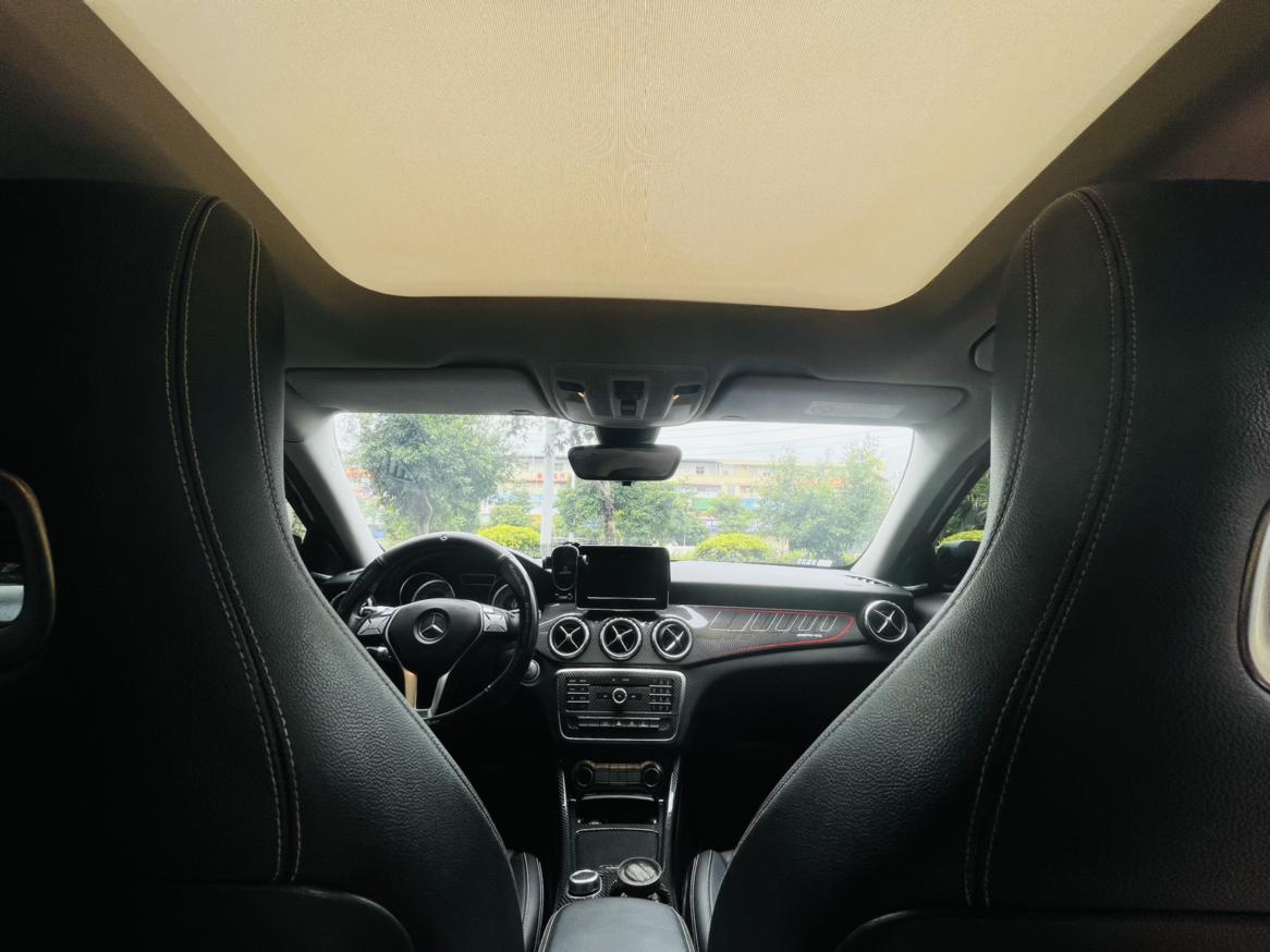 Mercedes-Benz GLA 2016 thumb 2
