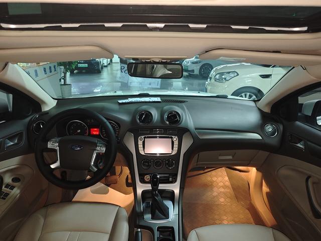 Ford Edge 2013 thumb 4
