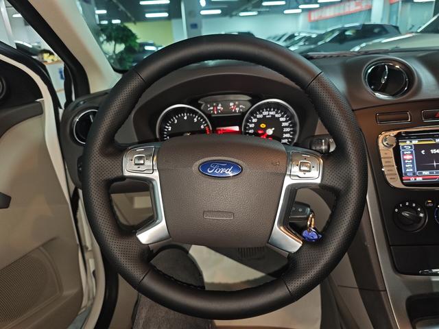 Ford Edge 2013 thumb 6