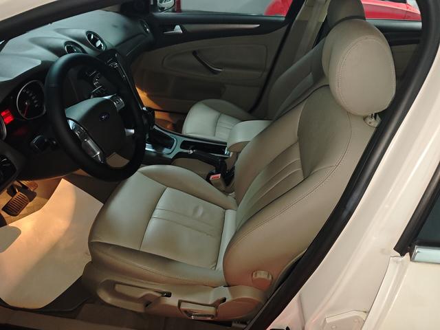 Ford Edge 2013 thumb 8