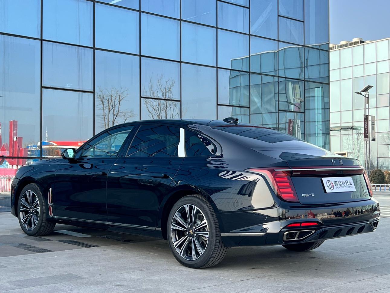 Hongqi H9 2024 thumb 2
