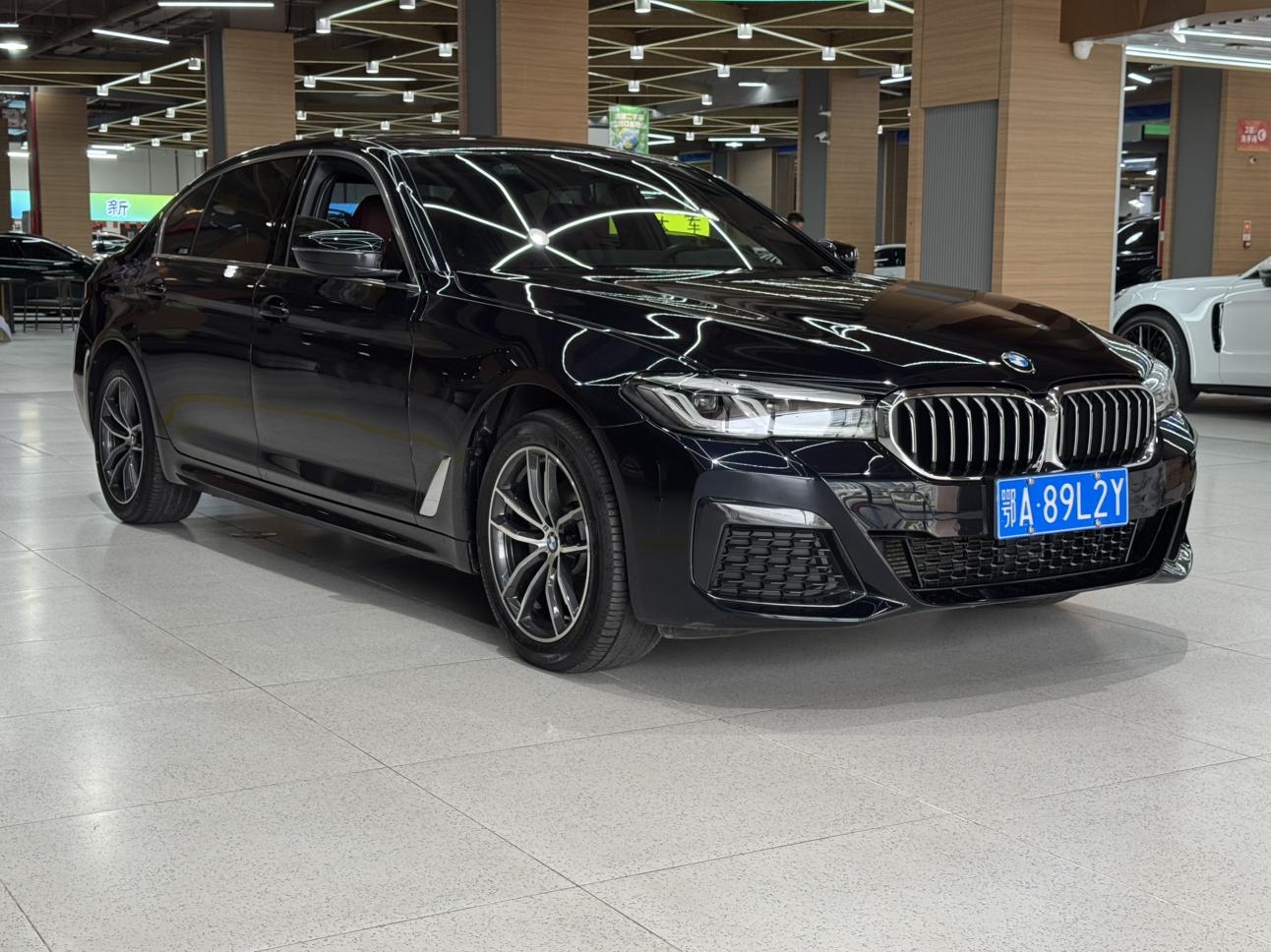 BMW 5 серии 2022 thumb 11