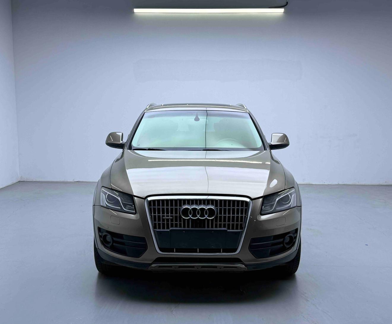 Audi Q5 2012 thumb 9