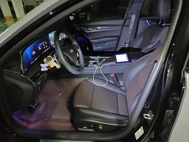 Cadillac CT5 2024 thumb 8