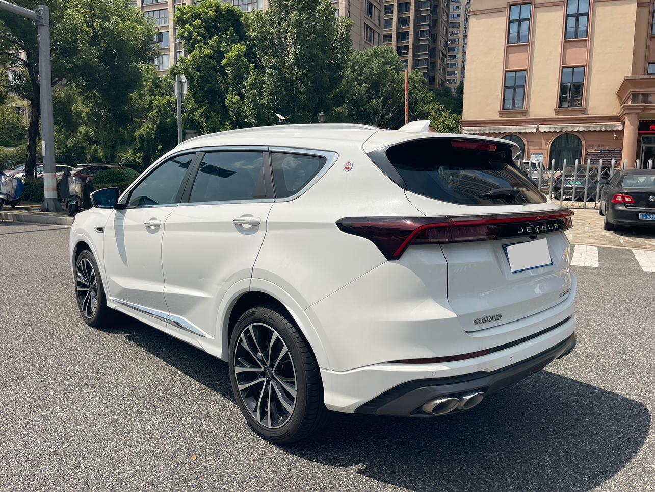 JETOUR X70 PLUS 2021 thumb 3