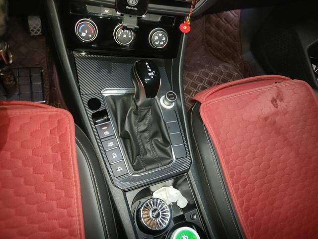 Volkswagen Sagitar 2019 thumb 7