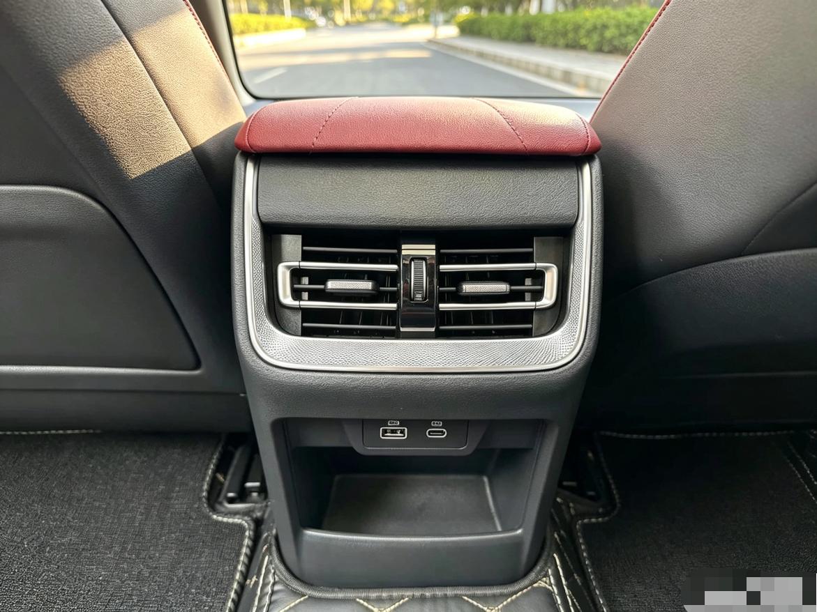 Hongqi H5 2023 thumb 7