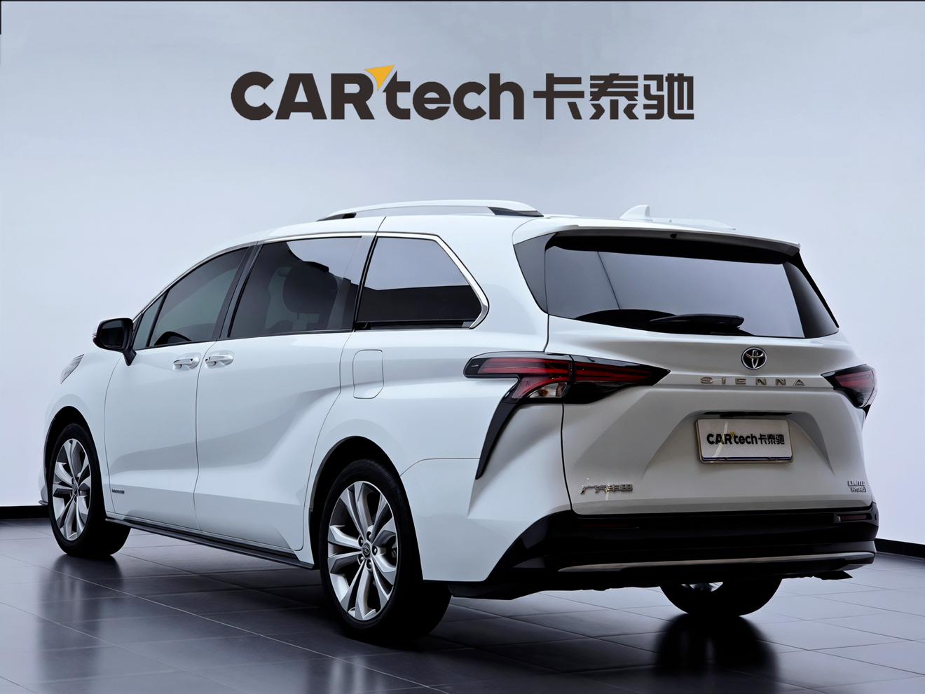 Toyota Sienna 2023 thumb 2