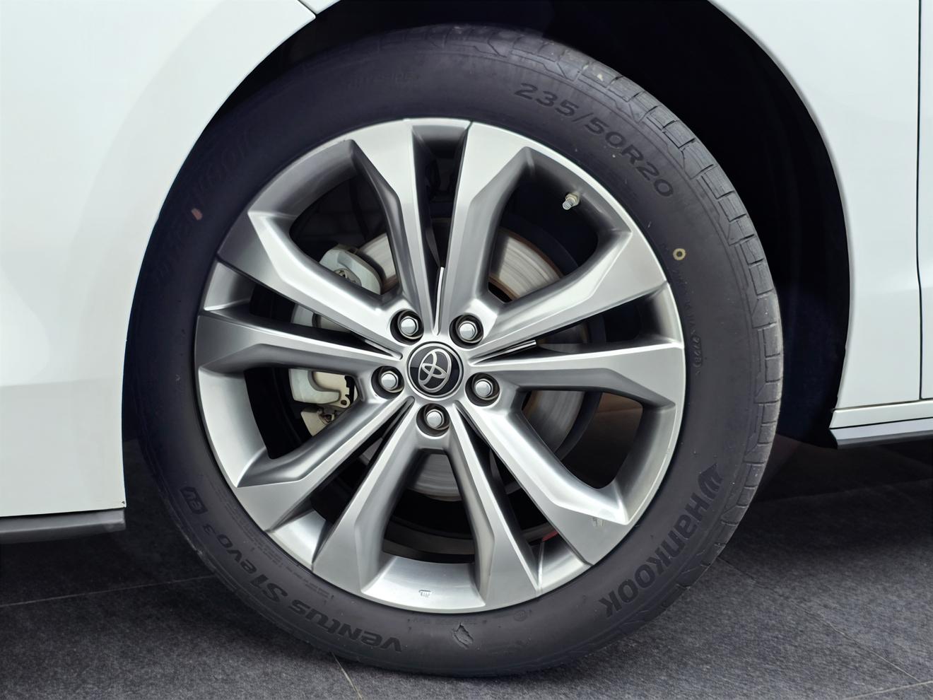 Toyota Sienna 2023 thumb 9