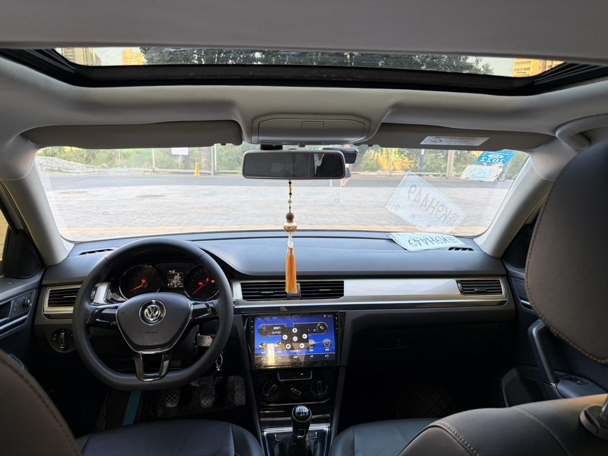 Volkswagen Bora 2016 thumb 5