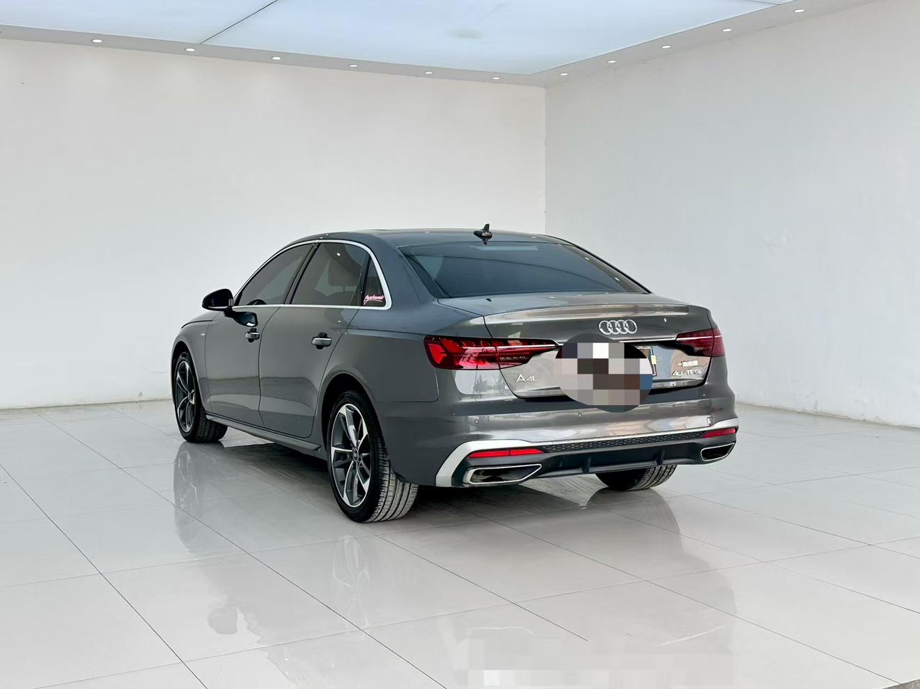 Audi A4 2020 thumb 2