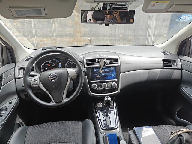 Nissan Tiida 2019 thumb 3