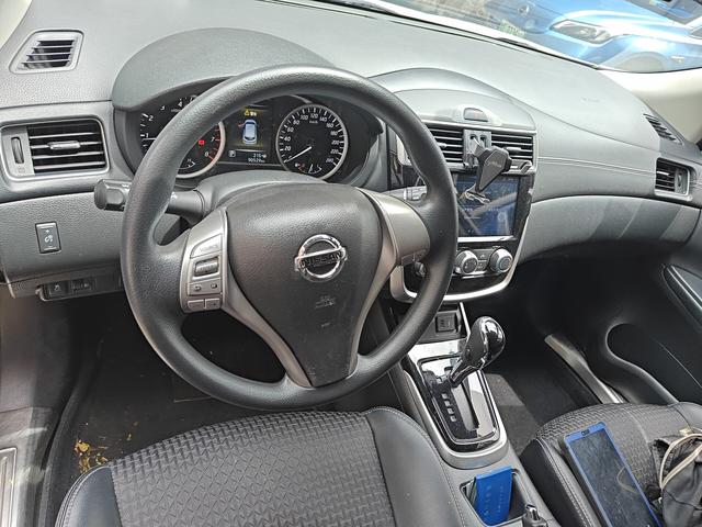 Nissan Tiida 2019 thumb 5