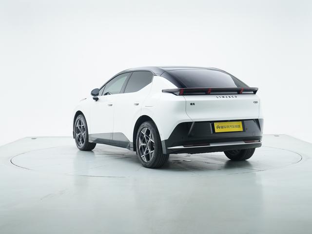 Lynk & Co Z20 2025 thumb 3