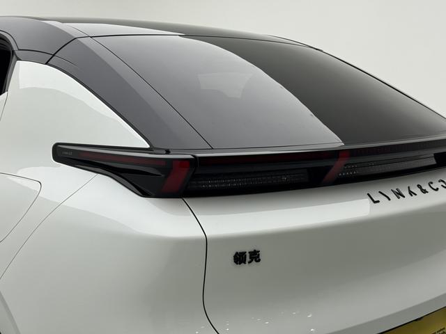 Lynk & Co Z20 2025 thumb 11