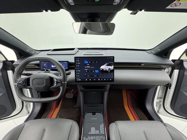 Lynk & Co Z20 2025 thumb 12