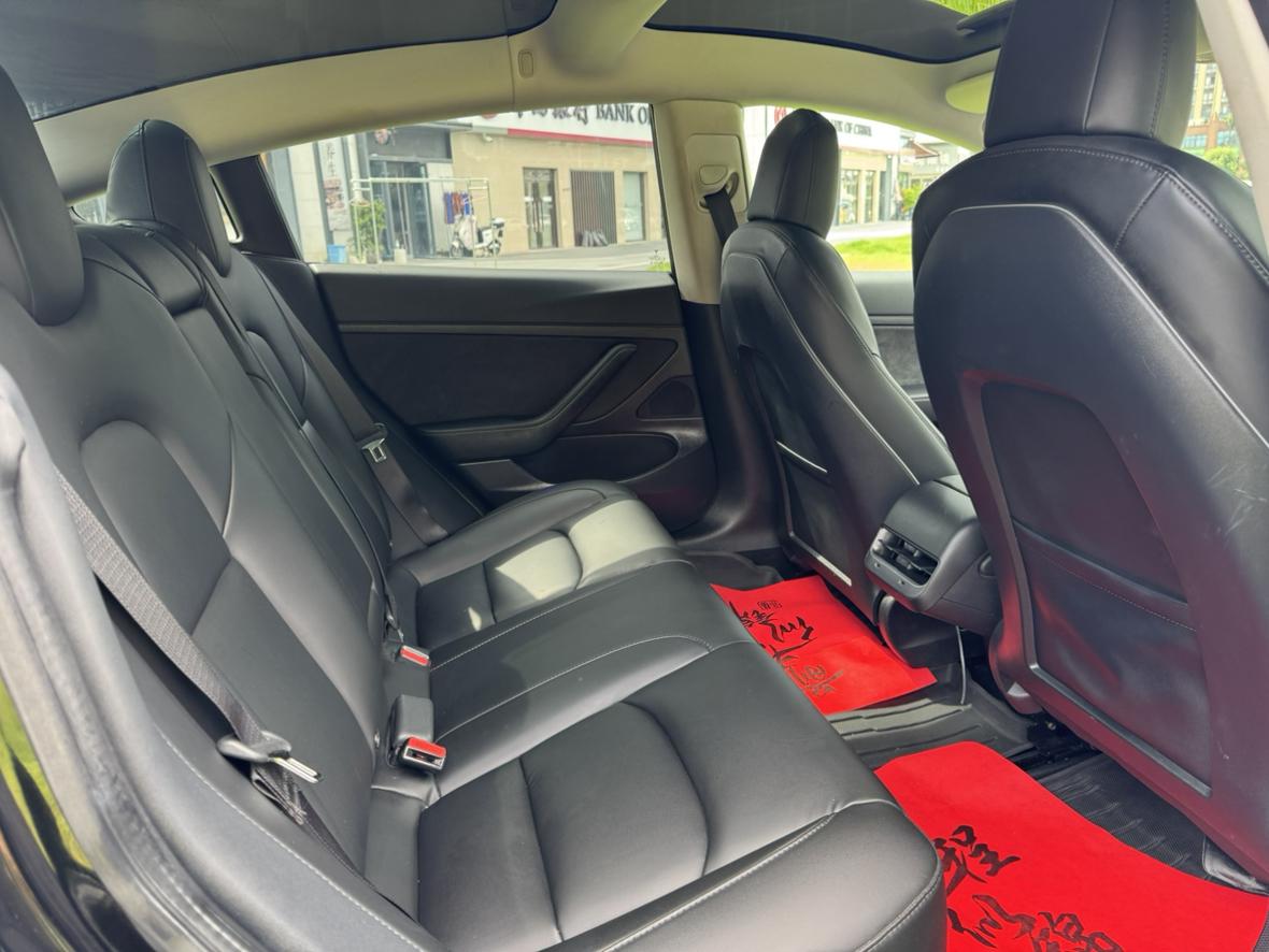 Tesla Model 3 2020 thumb 9