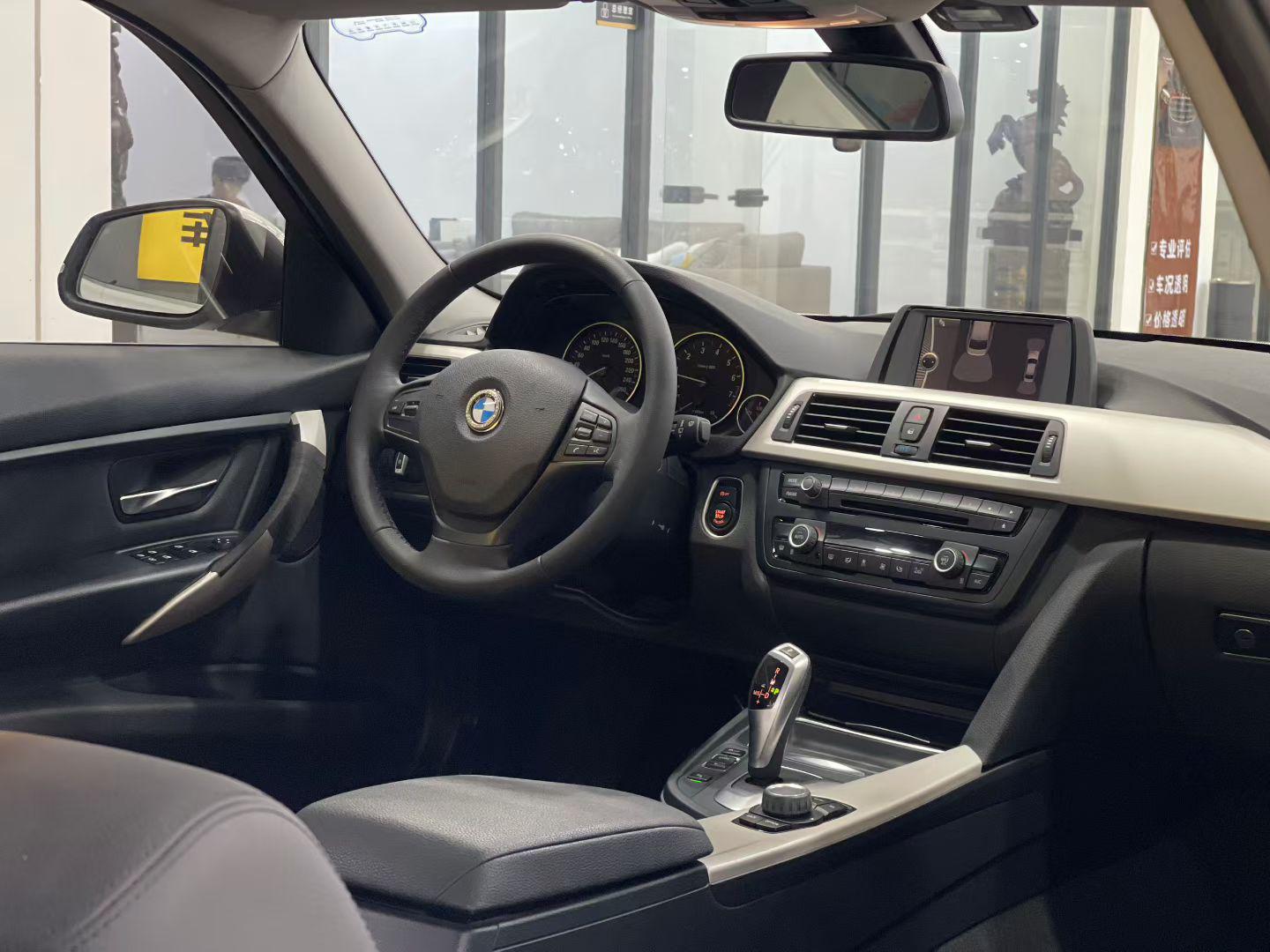 BMW 3 серии 2015 thumb 5