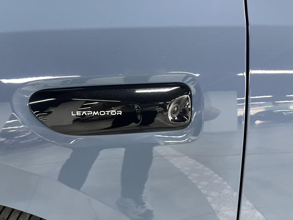 Leapmotor B01 2025 thumb 9