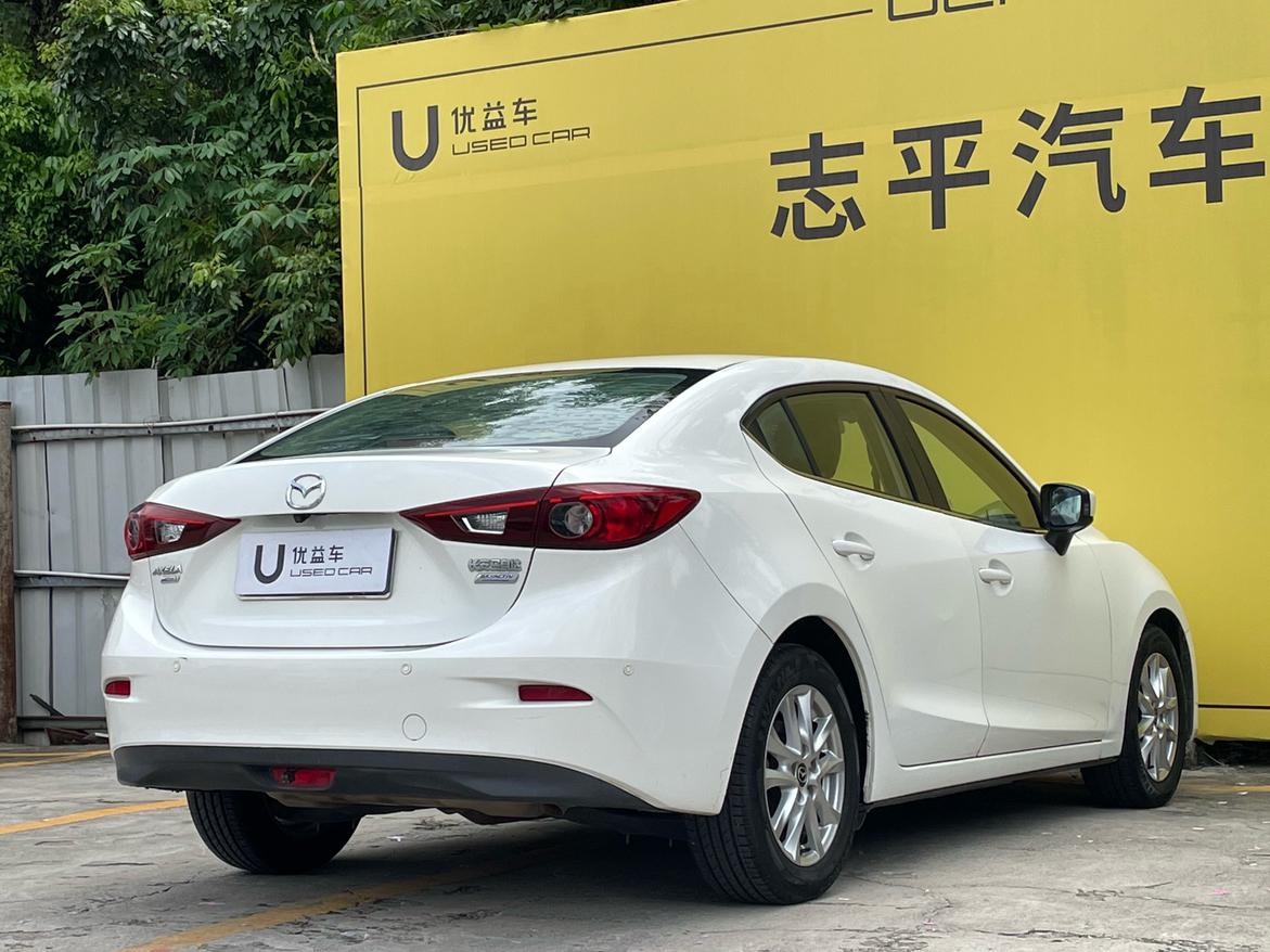 Mazda 3 2016 thumb 4