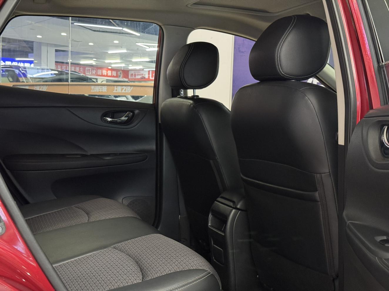 Nissan Tiida 2019 thumb 12