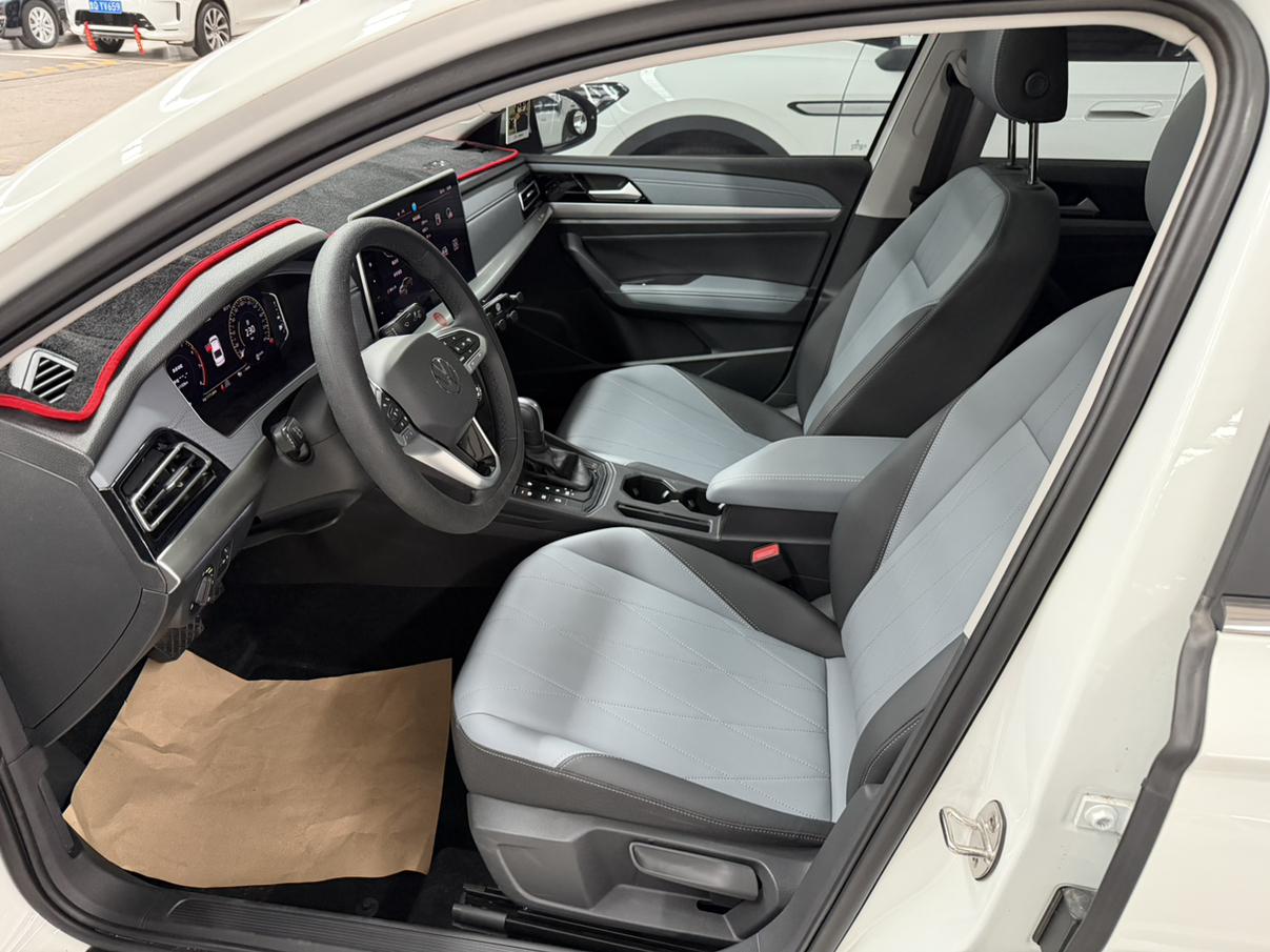 Volkswagen Lavida XR 2024 thumb 10