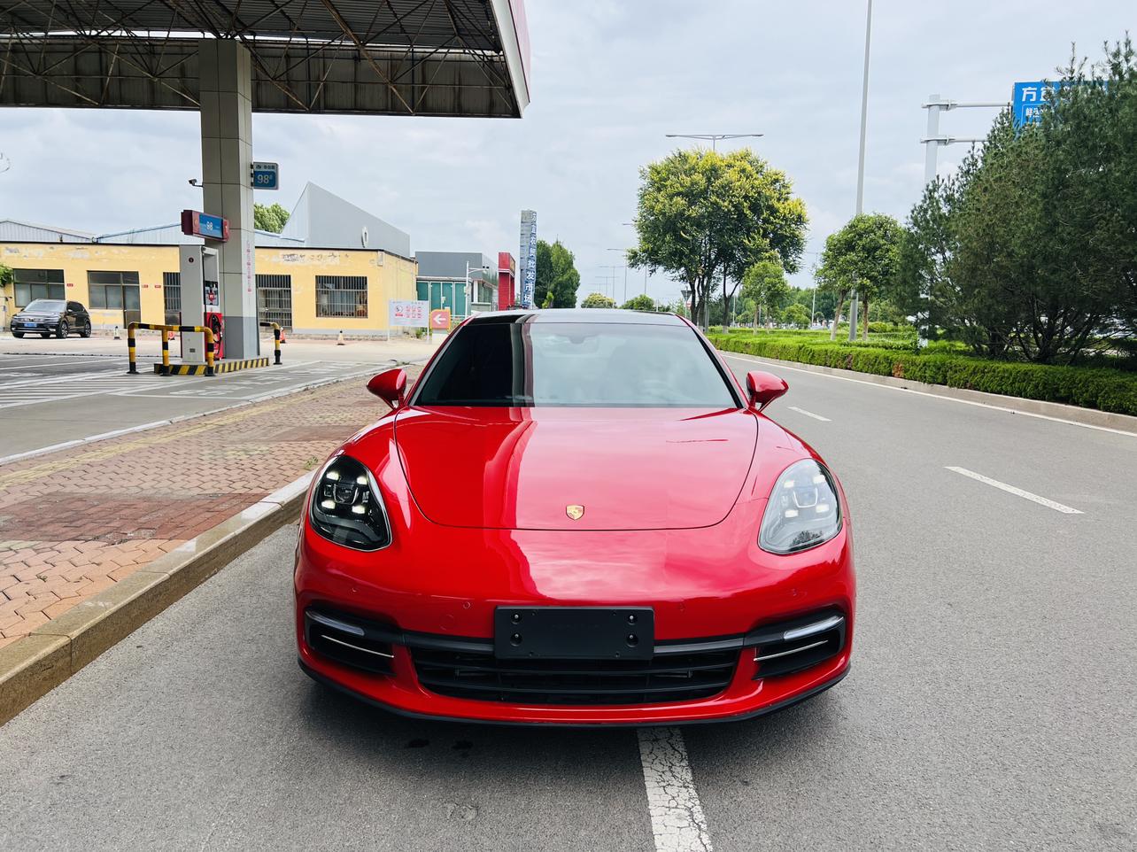 Porsche Panamera 2017 thumb 4
