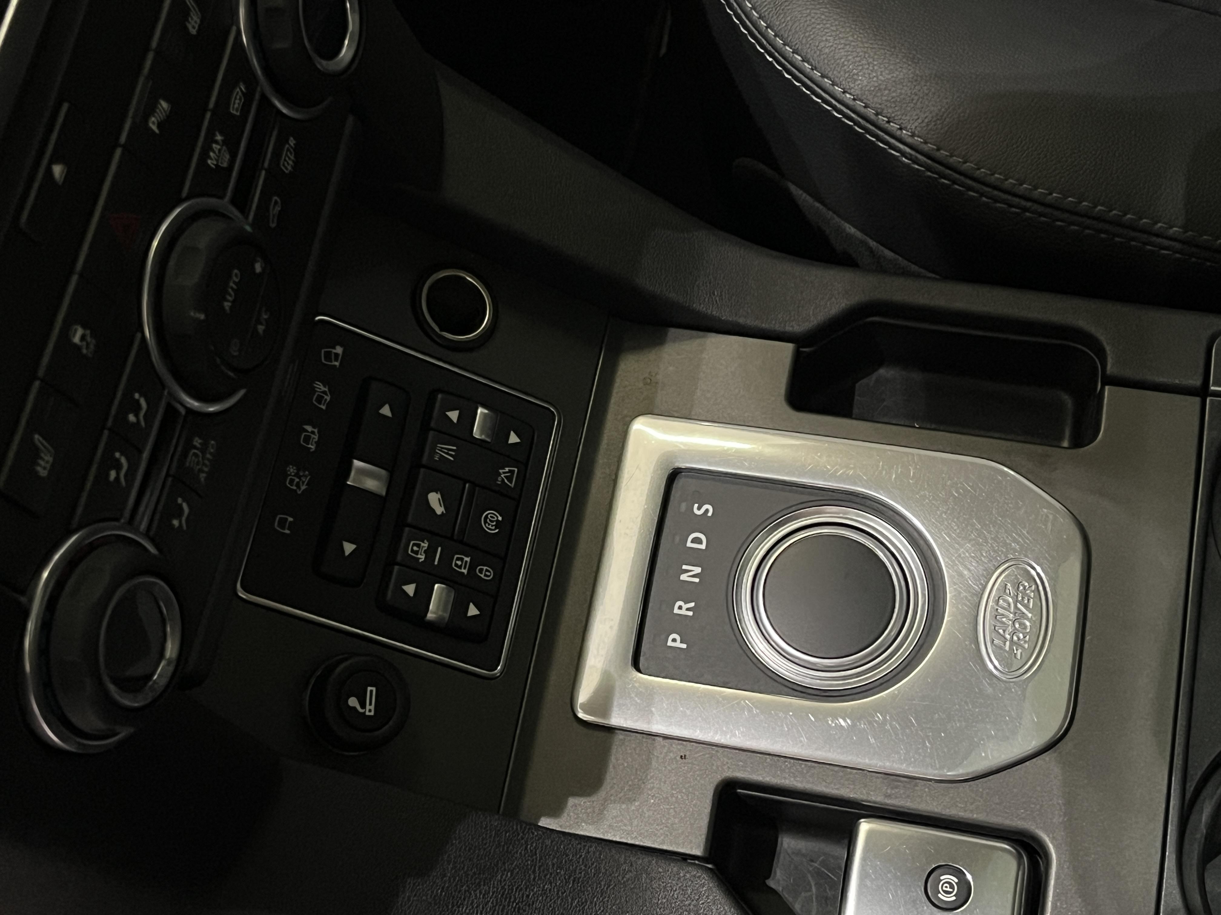 Land Rover Discovery 2014 thumb 10